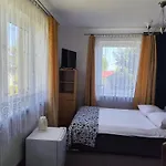 Brodka Homestay *